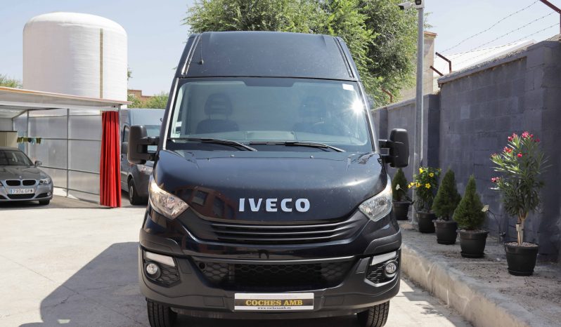 IVECO Daily 2.3 lleno