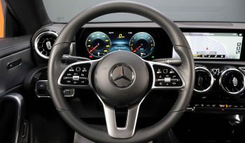 MERCEDES-BENZ CLA 250e lleno