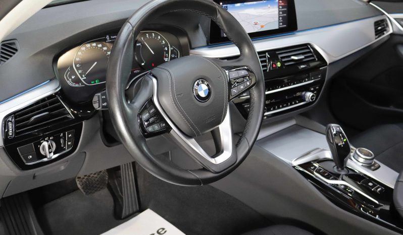 BMW 530e lleno