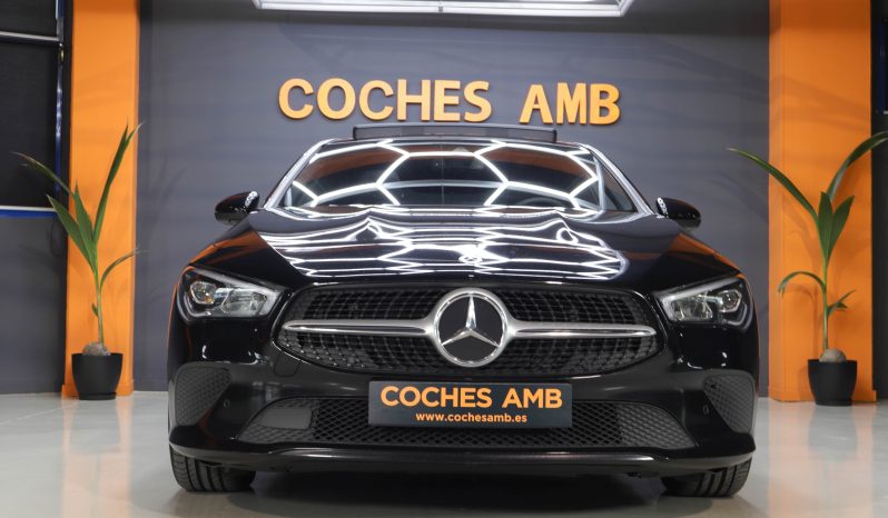 MERCEDES-BENZ CLA 200 lleno