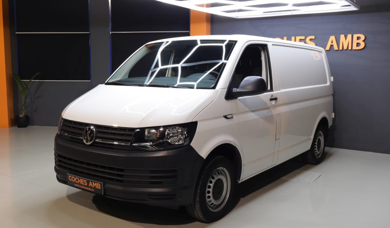 VOLKSWAGEN Transporter lleno