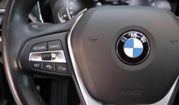 BMW 330e xDrive Touring lleno