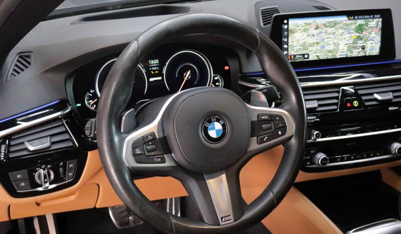 BMW 530e M iPerformance lleno